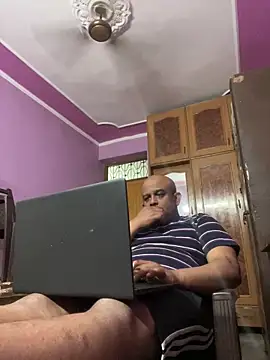 Dick 6inches online show from April 2026 02:24:01 PM