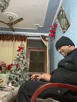 Dick 6inches online show from December 2025 03:47:01 PM