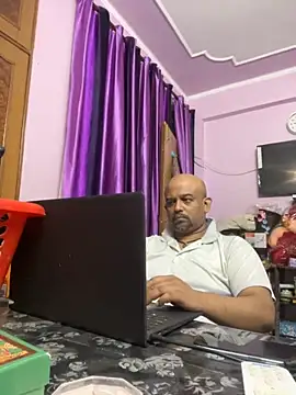 Dick 6inches online show from October 2025 03:33:01 PM