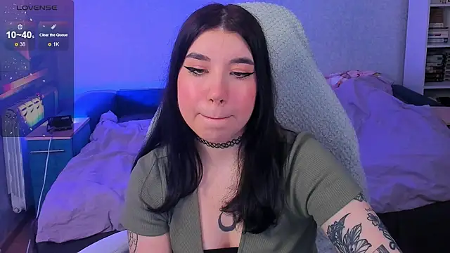 Snapshot of kellyharris chatting on February 2025 04:14:01 PM kellyharris online show from February 2025 04:14:01 PM