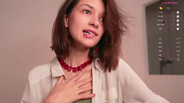 VivianLy  online show from December 2024 07:48:01 AM