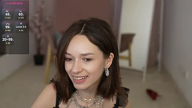 VivianLy  online show from January 2025 11:14:01 AM