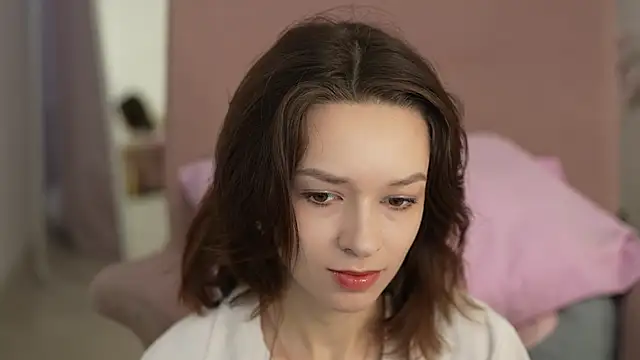 VivianLy  online show from January 2025 07:36:01 AM