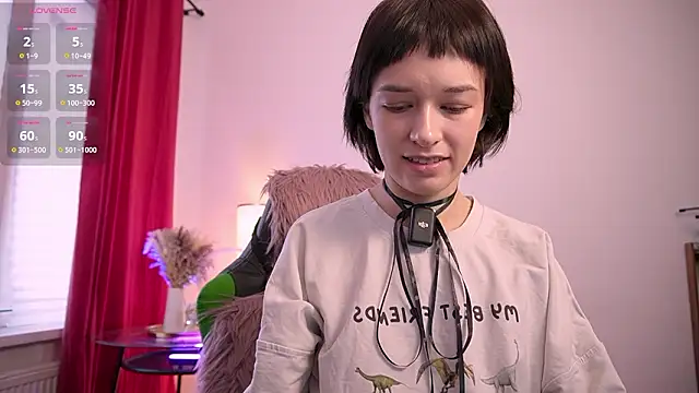 VivianLy  online show from February 2026 01:22:01 PM