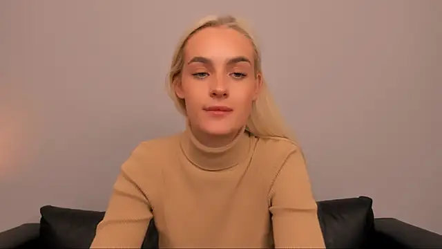 OliviaKisss online show from November 2025 07:25:01 PM