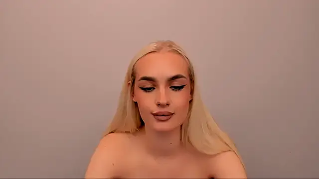 OliviaKisss online show from February 2026 05:33:01 PM