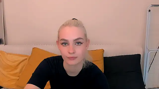 OliviaKisss online show from October 2025 09:22:02 PM
