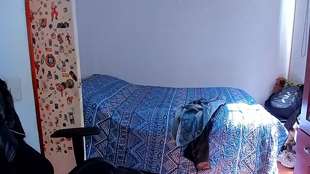 Tommy Bred online show from November 2025 06:08:02 PM