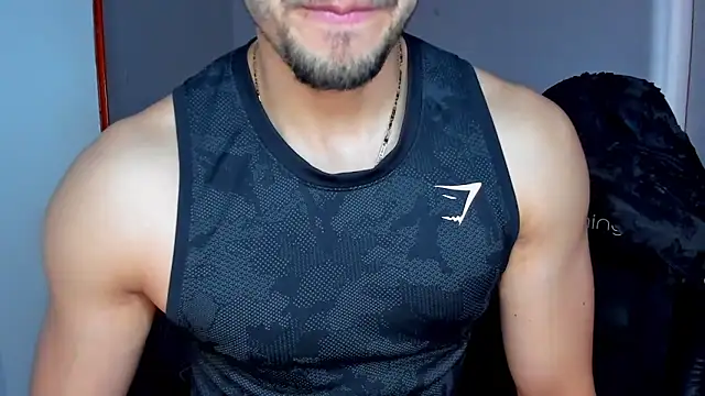 Tommy Bred online show from November 2025 07:06:01 PM