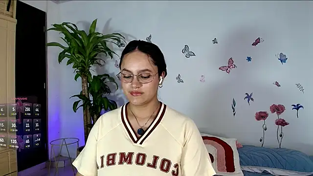 VICTORIABLACK xh online show from May 2026 10:04:02 AM