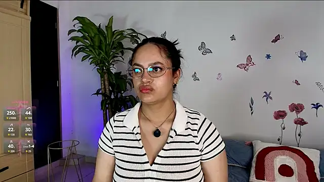 VICTORIABLACK xh online show from May 2026 09:56:01 AM