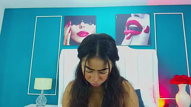 Snapshot of Tyra_Kane chatting on September 2025 09:53:02 PM Tyra Kane online show from September 2025 09:53:02 PM
