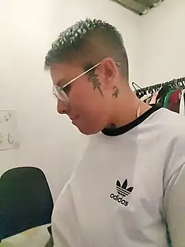 Yessi rousse online show from November 2025 11:19:02 PM