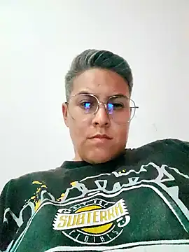 Yessi rousse online show from November 2025 10:26:01 PM