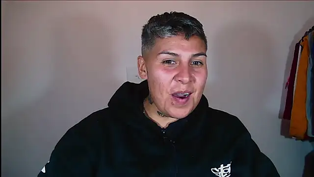 Yessi rousse online show from November 2025 12:03:02 AM