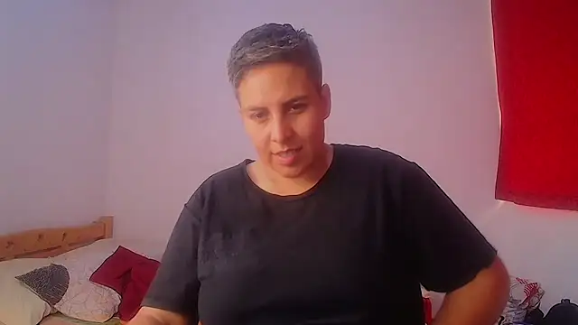 Yessi rousse online show from October 2025 08:09:02 PM
