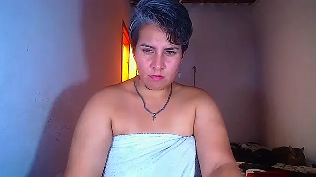 Yessi rousse online show from July 2026 07:59:01 PM
