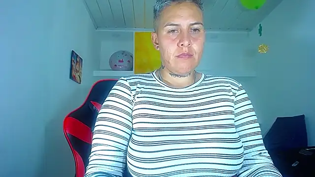 Yessi rousse online show from March 2025 05:04:01 PM
