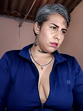 Yessi rousse online show from June 2026 09:53:02 PM