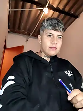 Yessi rousse online show from April 2026 12:28:01 PM