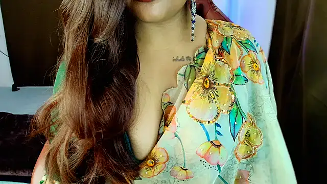 shanayaaa 1 online show from October 2025 07:02:01 PM