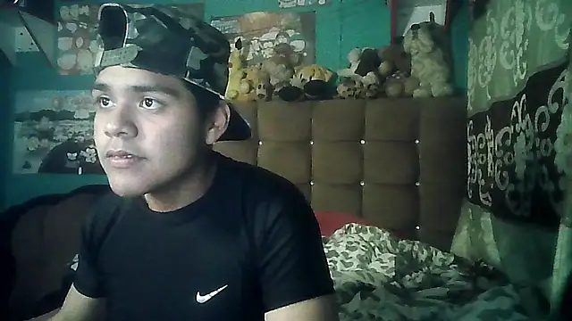 Valesh20 online show from November 2025 02:38:02 AM