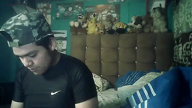 Valesh20 online show from November 2025 11:52:02 PM