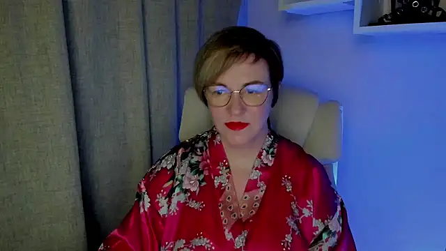 Snapshot of feliziaDesire chatting on July 2026 06:13:02 AM feliziaDesire online show from July 2026 06:13:02 AM