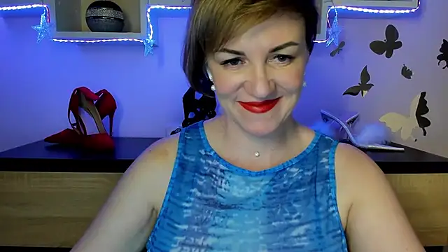Snapshot of feliziaDesire chatting on March 2025 02:56:01 PM feliziaDesire online show from March 2025 02:56:01 PM