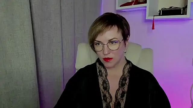 Snapshot of feliziaDesire chatting on June 2026 08:59:01 AM feliziaDesire online show from June 2026 08:59:01 AM