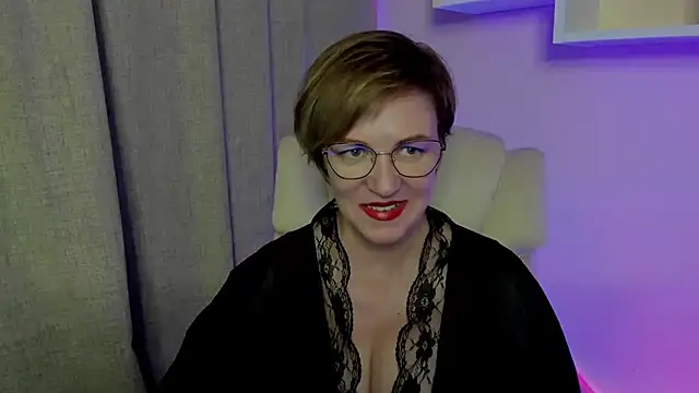 Snapshot of feliziaDesire chatting on July 2026 03:25:01 PM feliziaDesire online show from July 2026 03:25:01 PM