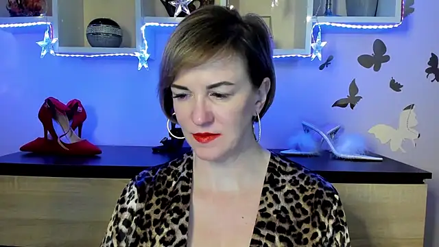 Snapshot of feliziaDesire chatting on March 2025 02:29:01 AM feliziaDesire online show from March 2025 02:29:01 AM