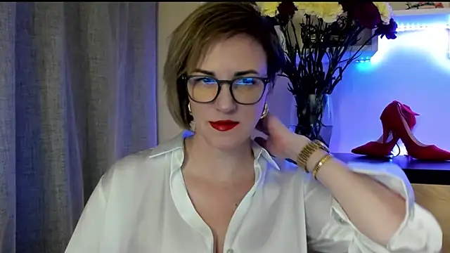 Snapshot of feliziaDesire chatting on October 2025 12:51:02 PM feliziaDesire online show from October 2025 12:51:02 PM