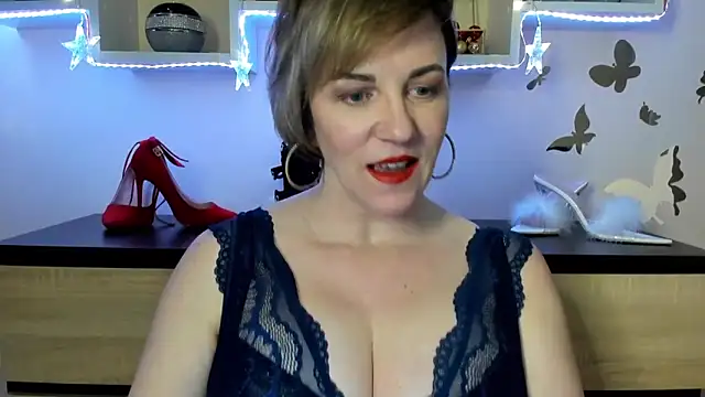 Snapshot of feliziaDesire chatting on March 2025 07:06:02 PM feliziaDesire online show from March 2025 07:06:02 PM