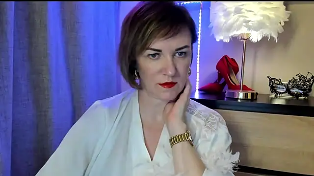 Snapshot of feliziaDesire chatting on September 2025 03:56:01 AM feliziaDesire online show from September 2025 03:56:01 AM