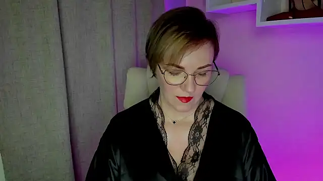 Snapshot of feliziaDesire chatting on July 2026 06:08:02 AM feliziaDesire online show from July 2026 06:08:02 AM