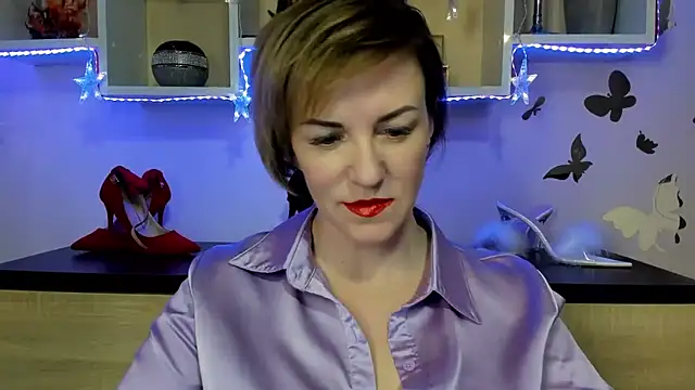 Snapshot of feliziaDesire chatting on March 2025 01:40:01 PM feliziaDesire online show from March 2025 01:40:01 PM