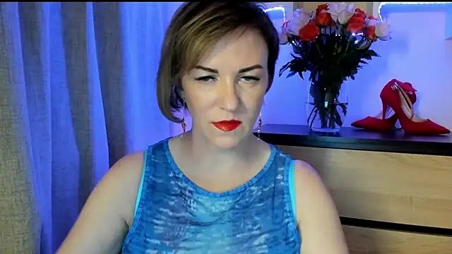 Snapshot of feliziaDesire chatting on September 2025 12:48:01 PM feliziaDesire online show from September 2025 12:48:01 PM