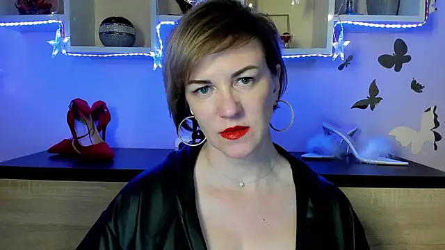Snapshot of feliziaDesire chatting on March 2025 09:43:02 PM feliziaDesire online show from March 2025 09:43:02 PM