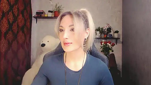 Snapshot of MillaXQueen chatting on March 2025 09:56:02 AM MillaXQueen online show from March 2025 09:56:02 AM