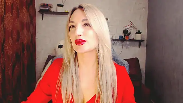 Snapshot of MillaXQueen chatting on February 2025 03:10:02 PM MillaXQueen online show from February 2025 03:10:02 PM