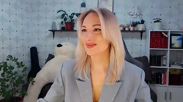 MillaXQueen online show from March 2026 03:11:02 PM