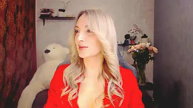 Snapshot of MillaXQueen chatting on February 2025 03:26:02 PM MillaXQueen online show from February 2025 03:26:02 PM