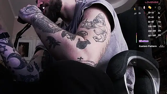 Snapshot of FindomJason chatting on February 2026 01:13:02 PM FindomJason online show from February 2026 01:13:02 PM