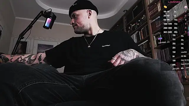 Snapshot of FindomJason chatting on October 2025 01:21:02 PM FindomJason online show from October 2025 01:21:02 PM