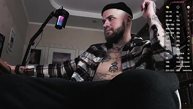 Snapshot of FindomJason chatting on December 2025 02:43:02 PM FindomJason online show from December 2025 02:43:02 PM