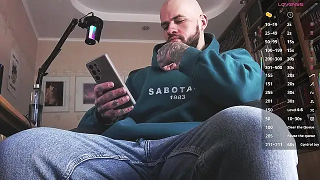 Snapshot of FindomJason chatting on February 2026 01:18:02 PM FindomJason online show from February 2026 01:18:02 PM