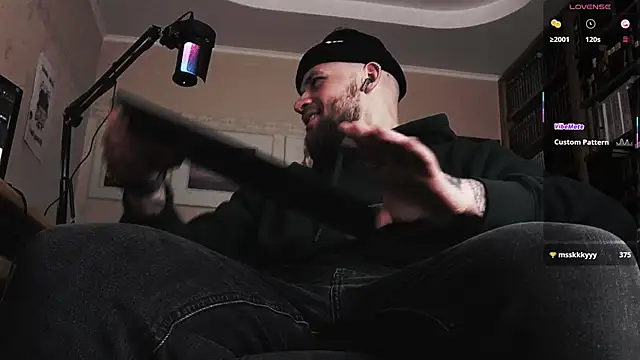 Snapshot of FindomJason chatting on November 2025 04:29:01 PM FindomJason online show from November 2025 04:29:01 PM