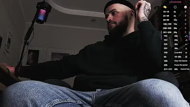 Snapshot of FindomJason chatting on December 2025 04:20:02 PM FindomJason online show from December 2025 04:20:02 PM