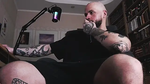 Snapshot of FindomJason chatting on February 2026 12:13:02 PM FindomJason online show from February 2026 12:13:02 PM